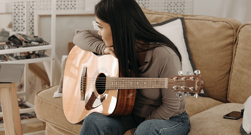 Adultes : accélérer l'apprentissage de la guitare - Cours de